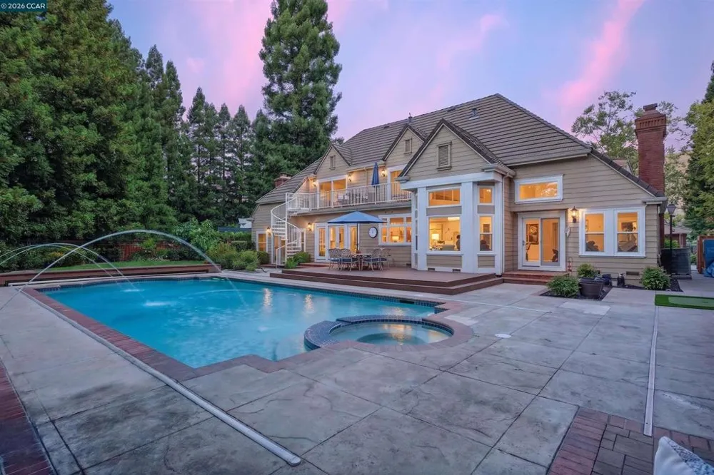 114 Pepperwood Ct Danville, CA 94506