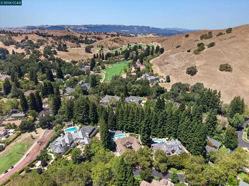 114 Pepperwood Ct Danville, CA 94506