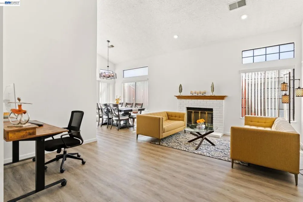 3724 Greenhills Ave Castro Valley, CA 94546