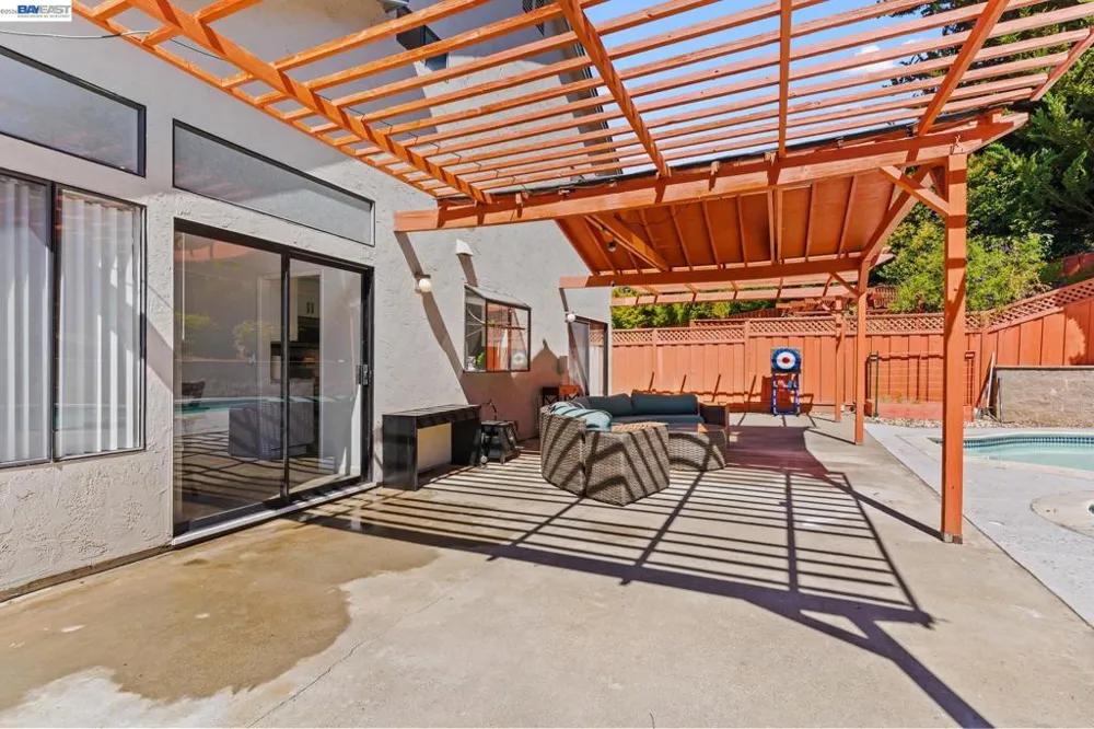 3724 Greenhills Ave Castro Valley, CA 94546