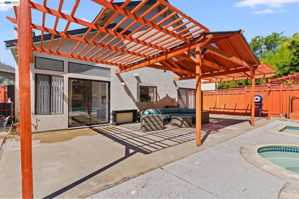 3724 Greenhills Ave Castro Valley, CA 94546