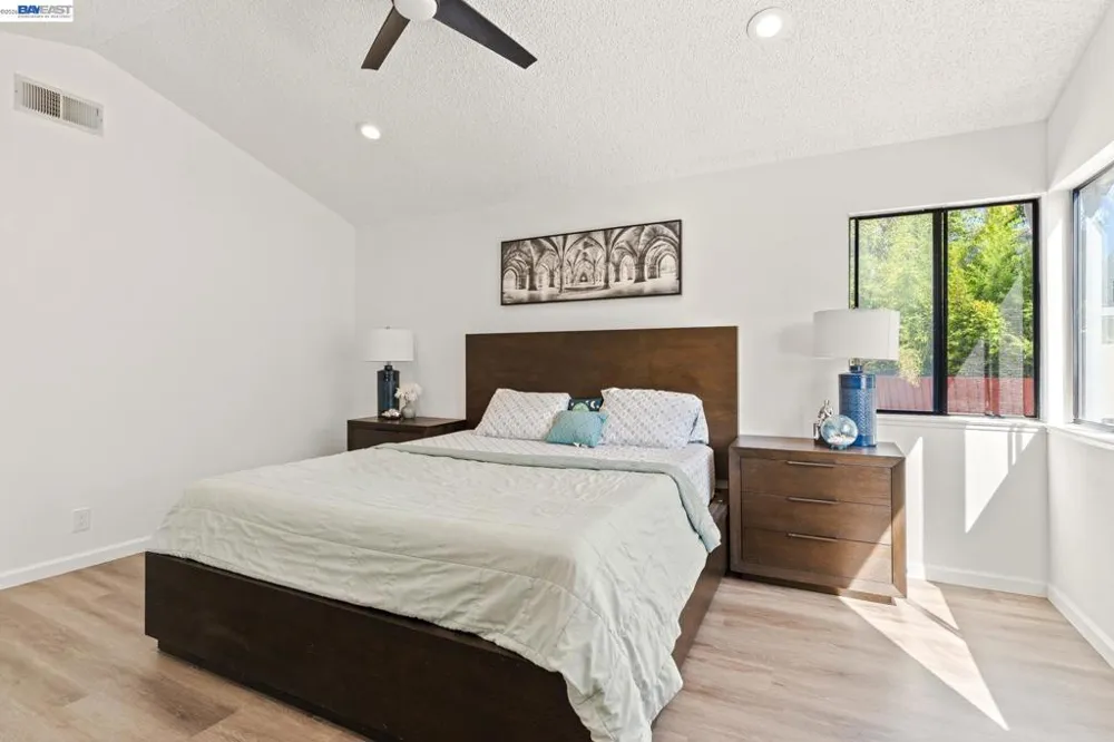 3724 Greenhills Ave Castro Valley, CA 94546
