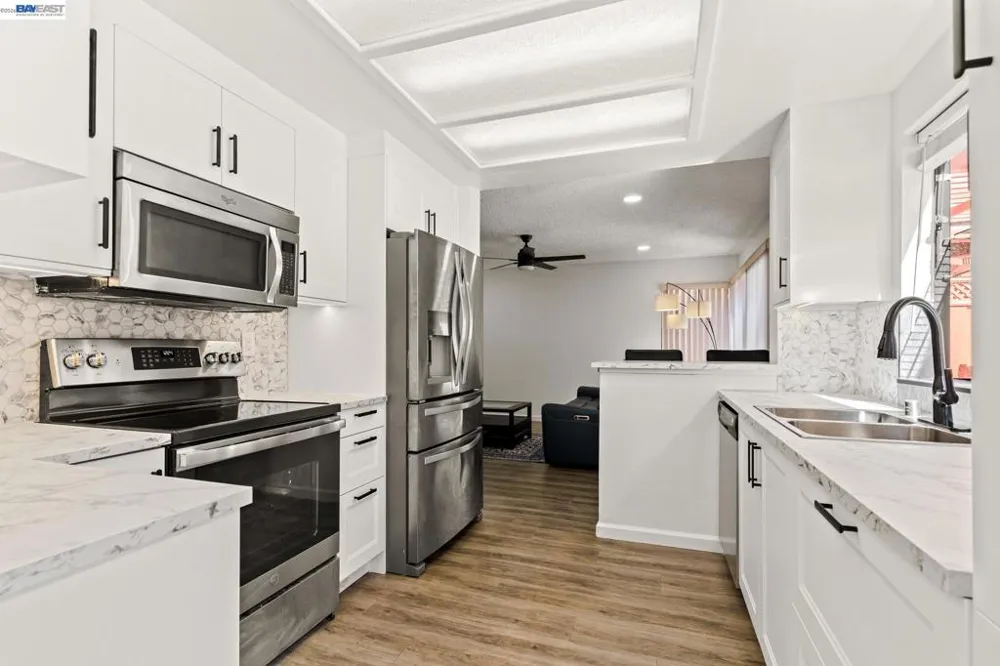 3724 Greenhills Ave Castro Valley, CA 94546