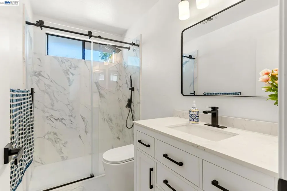 3724 Greenhills Ave Castro Valley, CA 94546