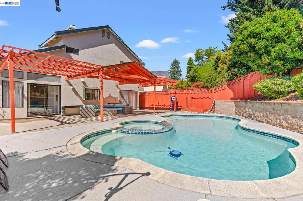 3724 Greenhills Ave Castro Valley, CA 94546