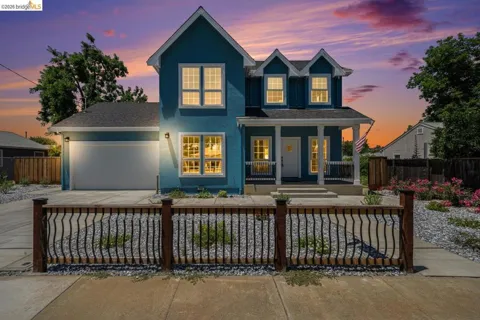 731 Beatrice St