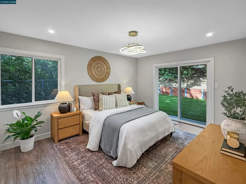 8 Cherry Hills Ct Lafayette, CA 94549