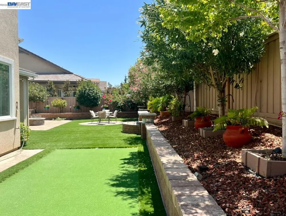 1429 S Wilshire Ave Mountain House, CA 95391