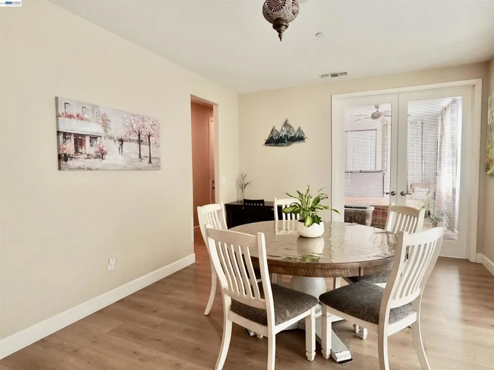 1429 S Wilshire Ave Mountain House, CA 95391