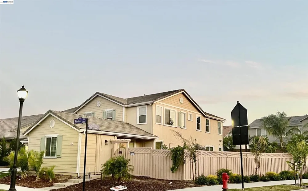 1429 S Wilshire Ave Mountain House, CA 95391