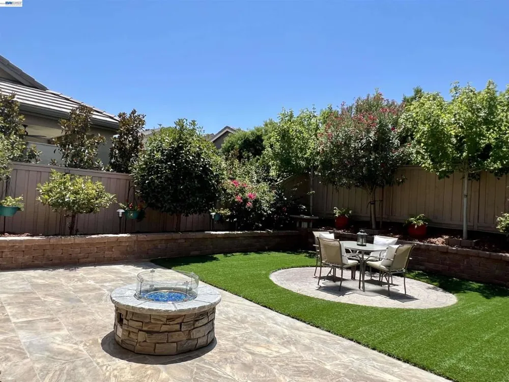 1429 S Wilshire Ave Mountain House, CA 95391