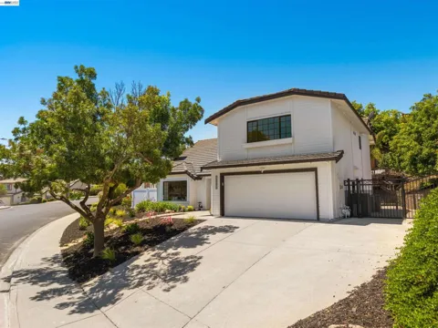 7966 Iglesia Dr