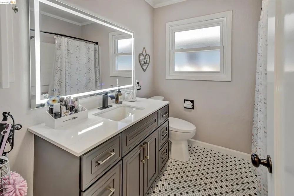 1411 C St Antioch, CA 94509