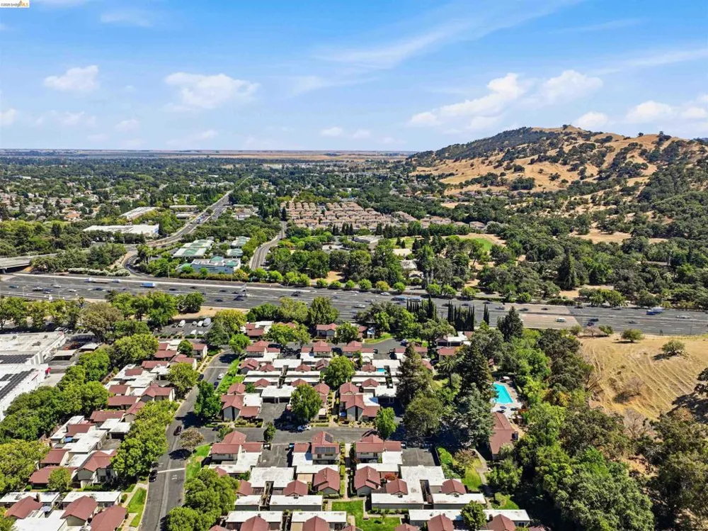 315 Creekview Ct Vacaville, CA 95688