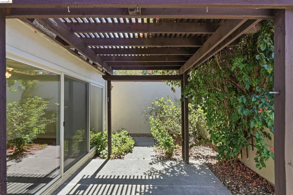 315 Creekview Ct Vacaville, CA 95688