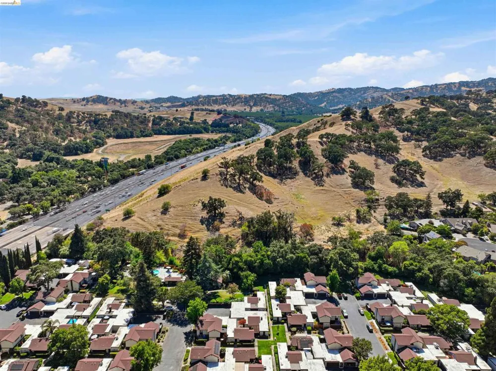 315 Creekview Ct Vacaville, CA 95688