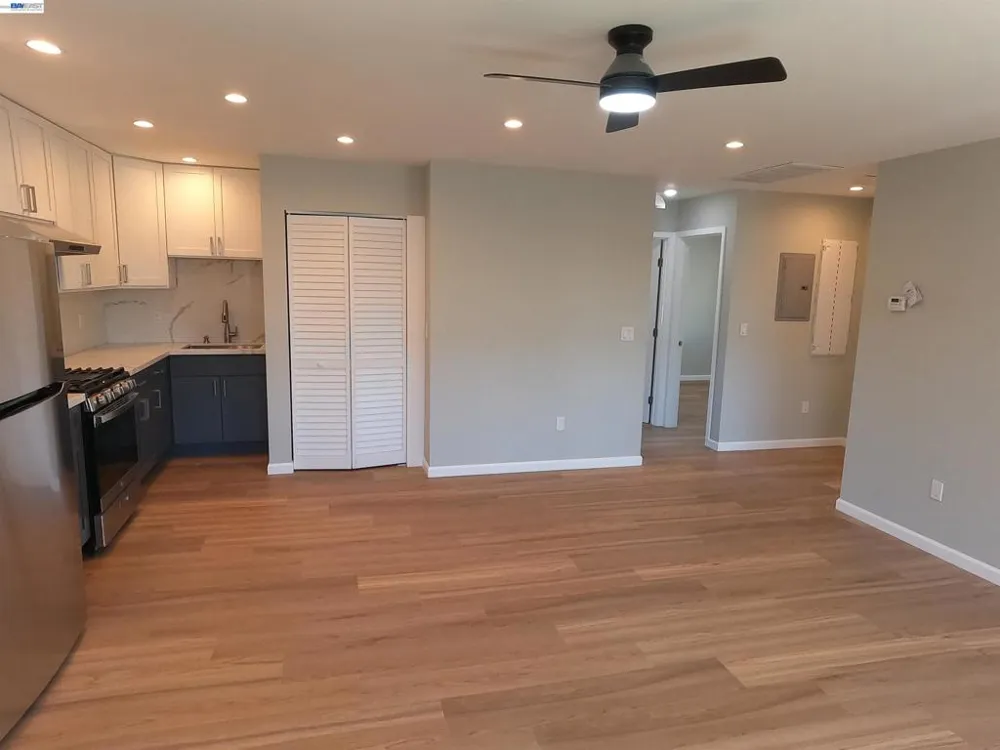 722 Foothill Blvd Oakland, CA 94606