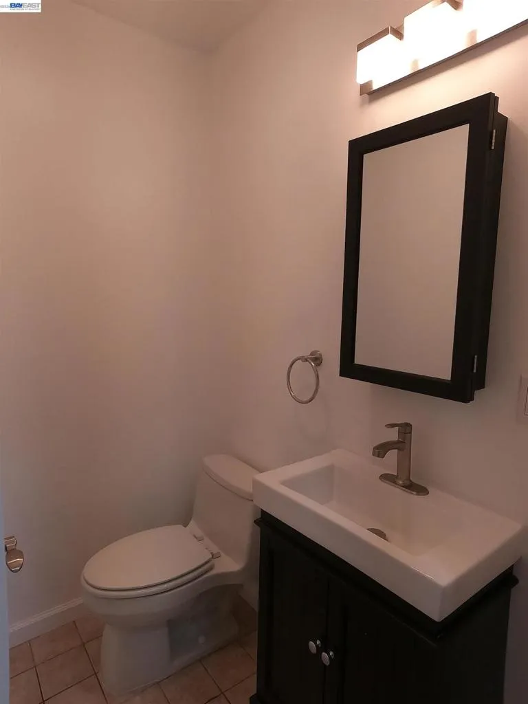 722 Foothill Blvd Oakland, CA 94606