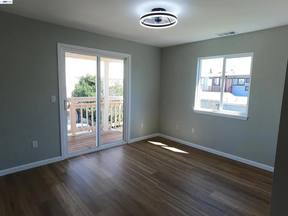 722 Foothill Blvd Oakland, CA 94606