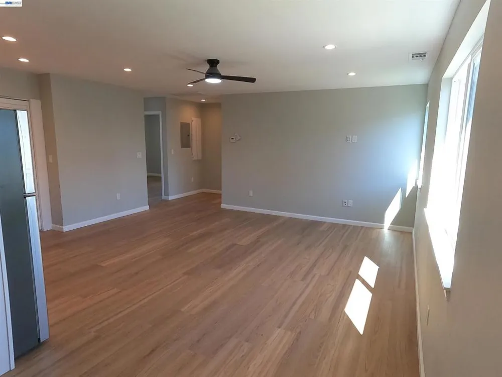 722 Foothill Blvd Oakland, CA 94606