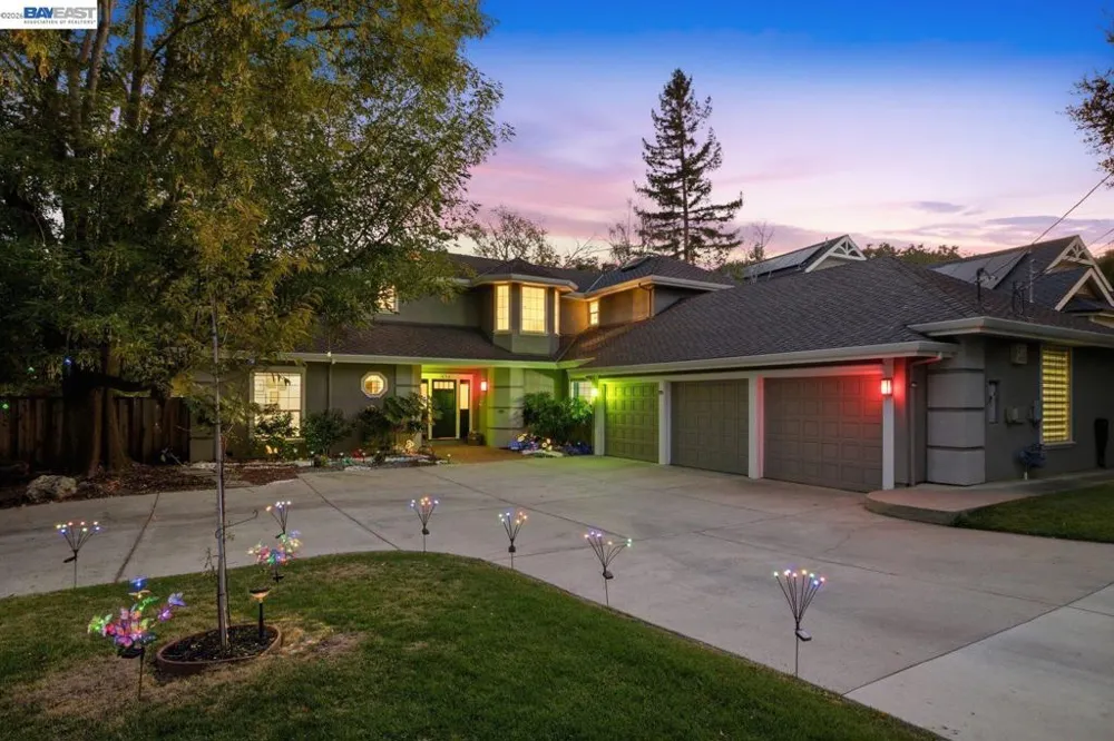 934 Wilmington Way Redwood City, CA 94062