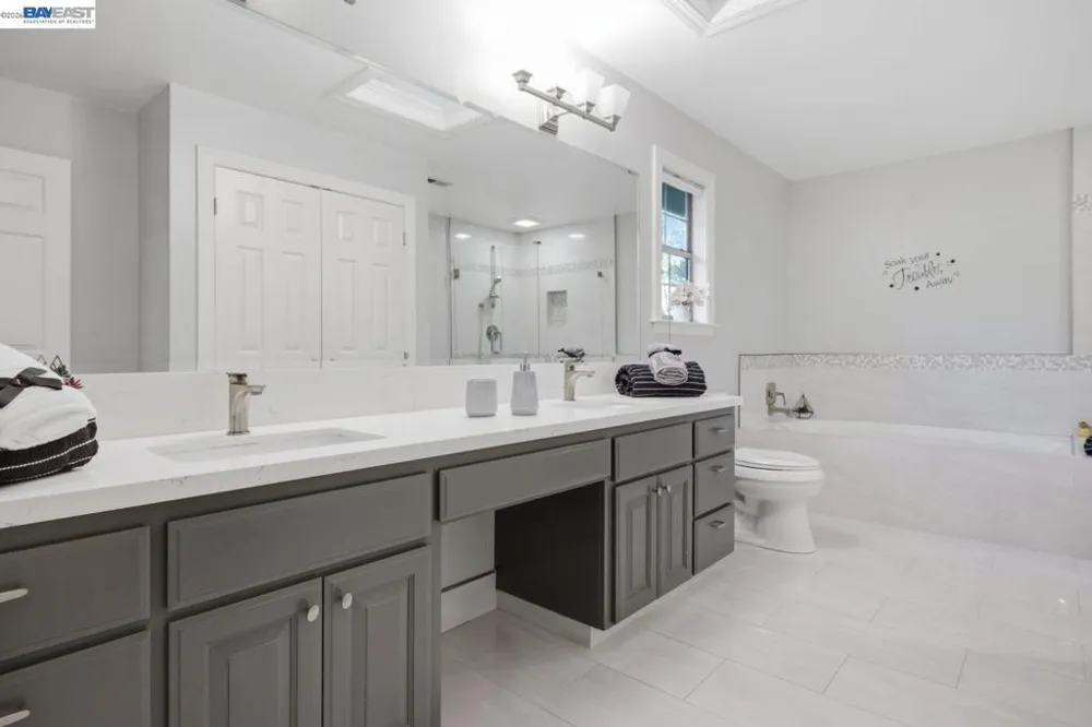 934 Wilmington Way Redwood City, CA 94062