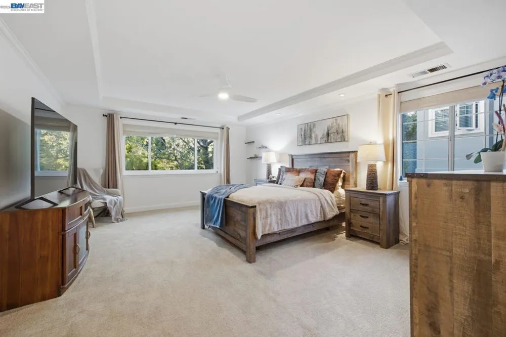 934 Wilmington Way Redwood City, CA 94062