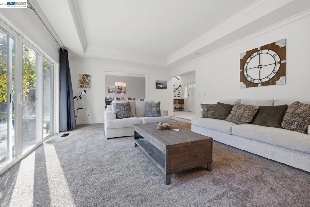 934 Wilmington Way Redwood City, CA 94062