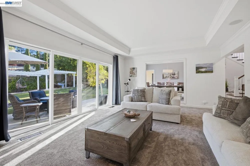 934 Wilmington Way Redwood City, CA 94062