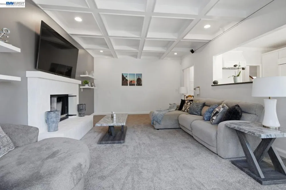 934 Wilmington Way Redwood City, CA 94062