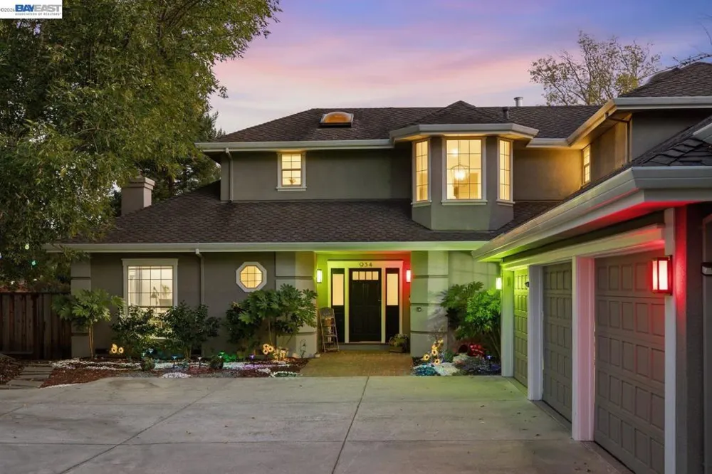 934 Wilmington Way Redwood City, CA 94062