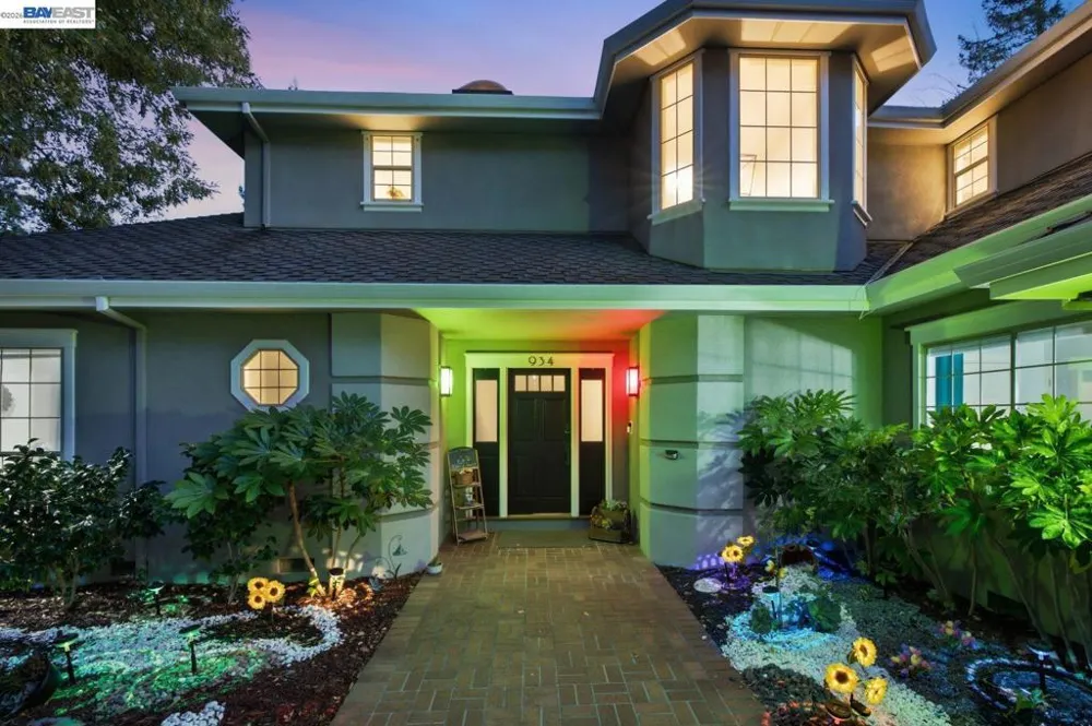934 Wilmington Way Redwood City, CA 94062