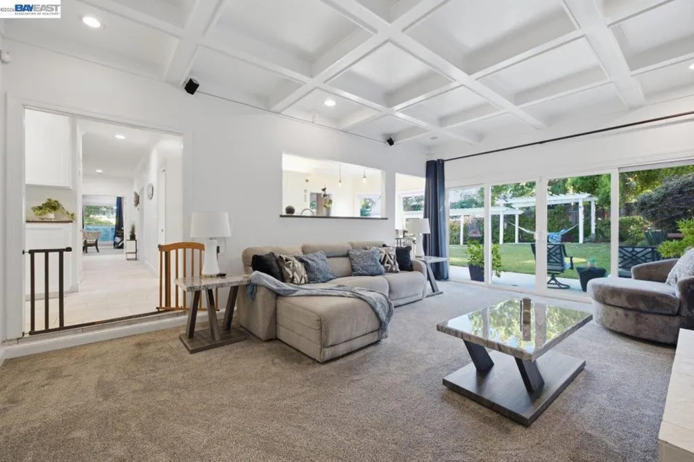 934 Wilmington Way Redwood City, CA 94062