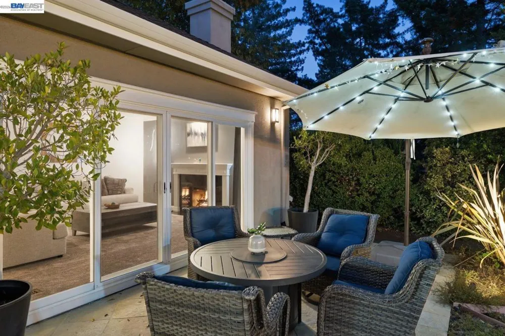 934 Wilmington Way Redwood City, CA 94062