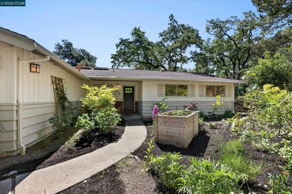 43 Monte Vista Rd Orinda, CA 94563