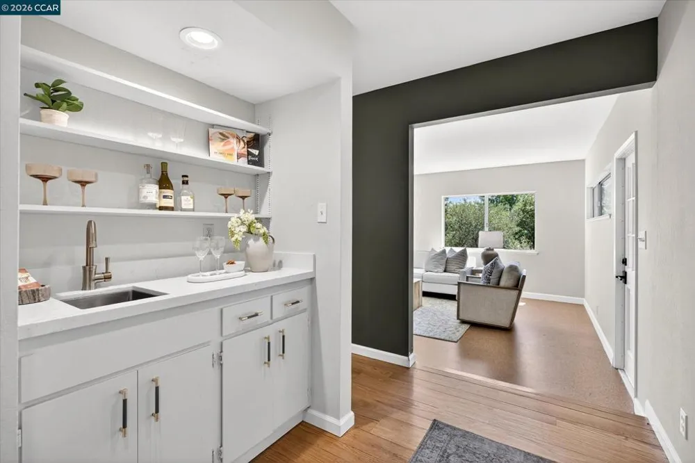 43 Monte Vista Rd Orinda, CA 94563
