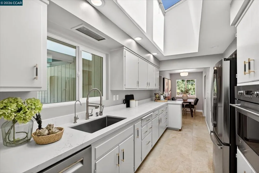 43 Monte Vista Rd Orinda, CA 94563