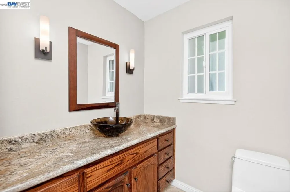 3861 Vine St Pleasanton, CA 94566