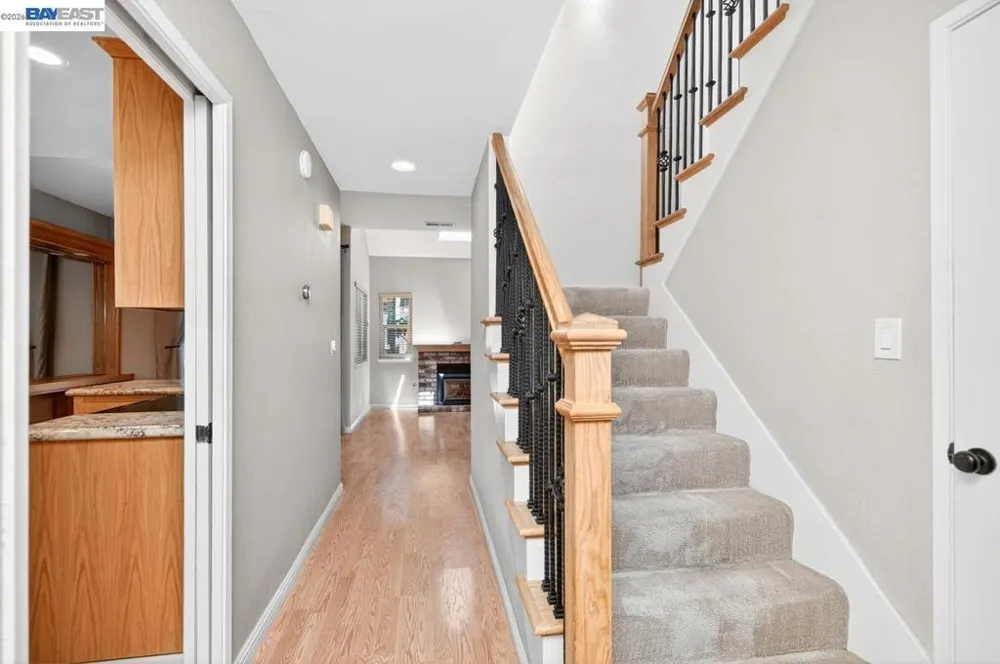 3861 Vine St Pleasanton, CA 94566
