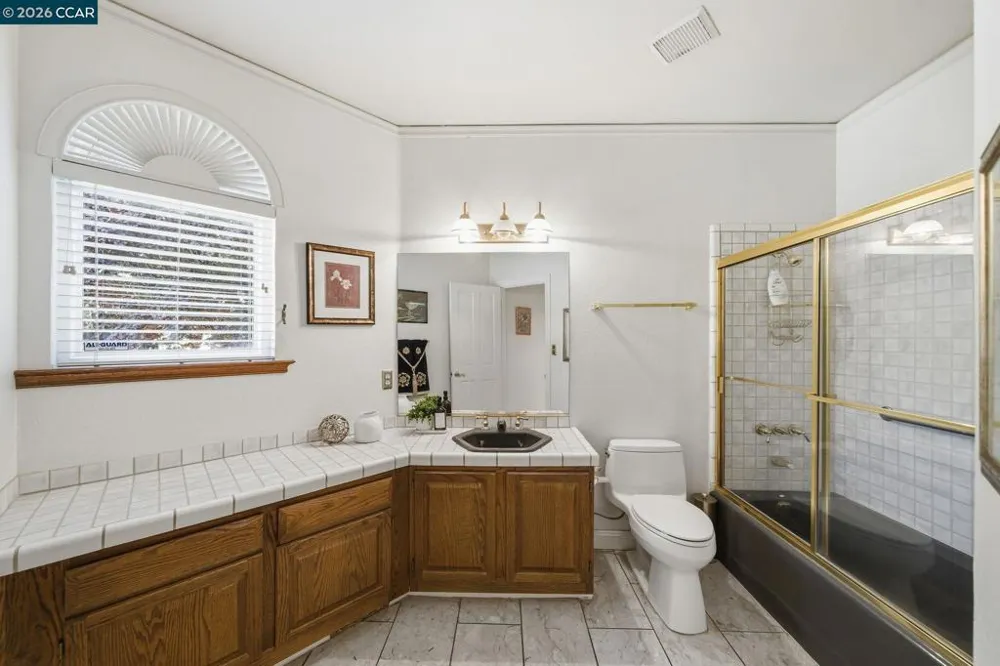 2426 Heritage Oaks Dr Alamo, CA 94507