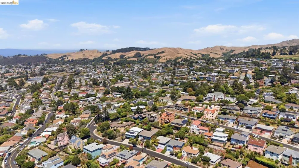 2317 Mira Vista Dr El Cerrito, CA 94530