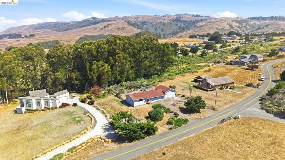 295 Los Santos Dr Bodega Bay, CA 94923