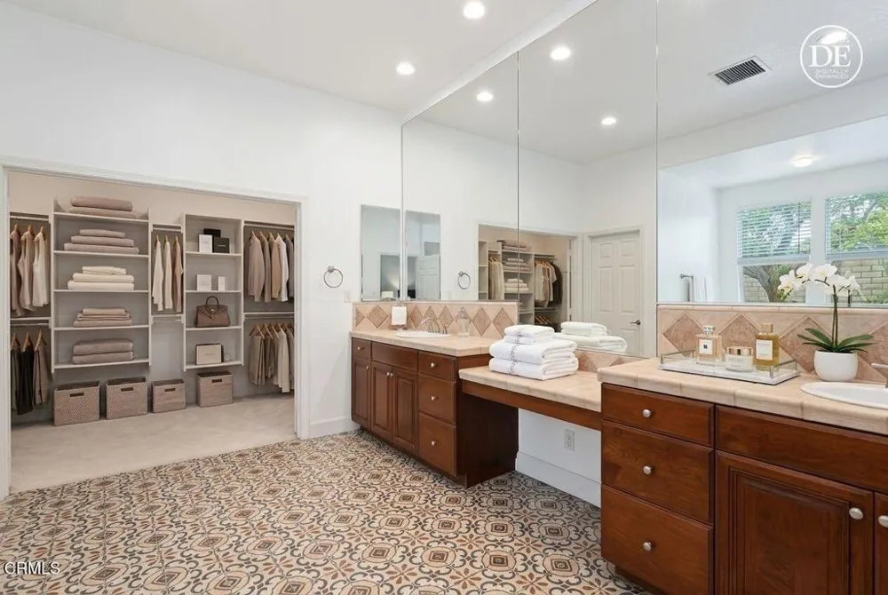 1707 Corte Jubilo Camarillo, CA 93012