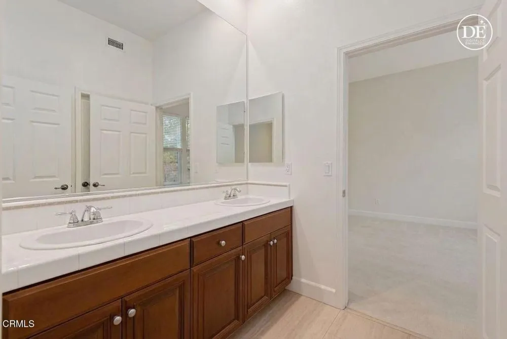 1707 Corte Jubilo Camarillo, CA 93012