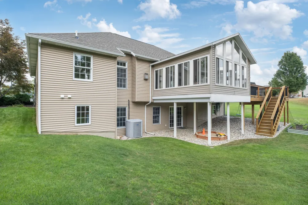 4466 Lytham Drive Hudsonville, MI 49426