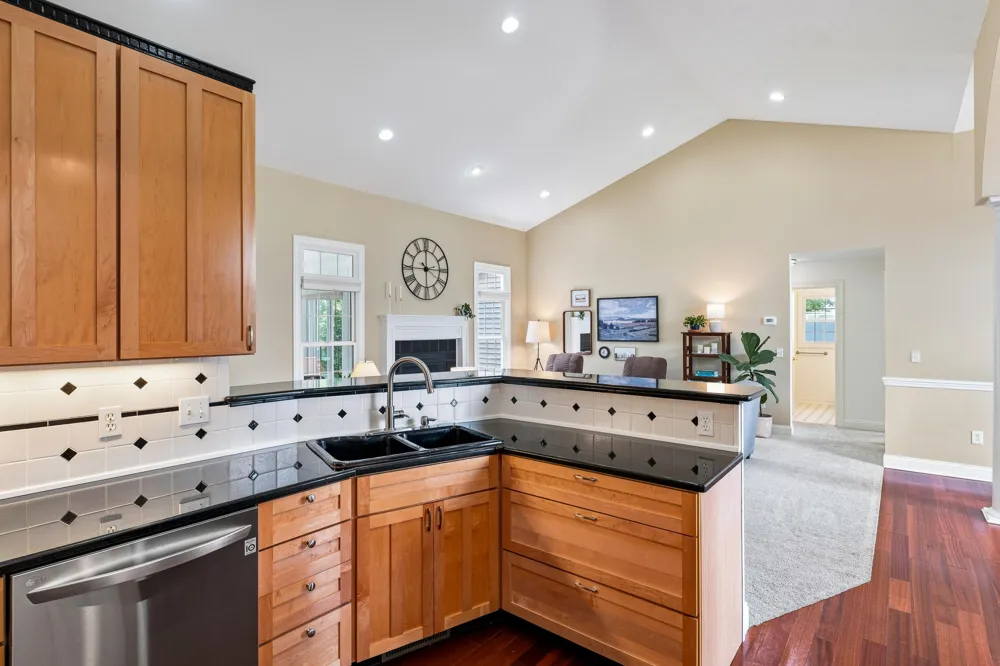 4466 Lytham Drive Hudsonville, MI 49426