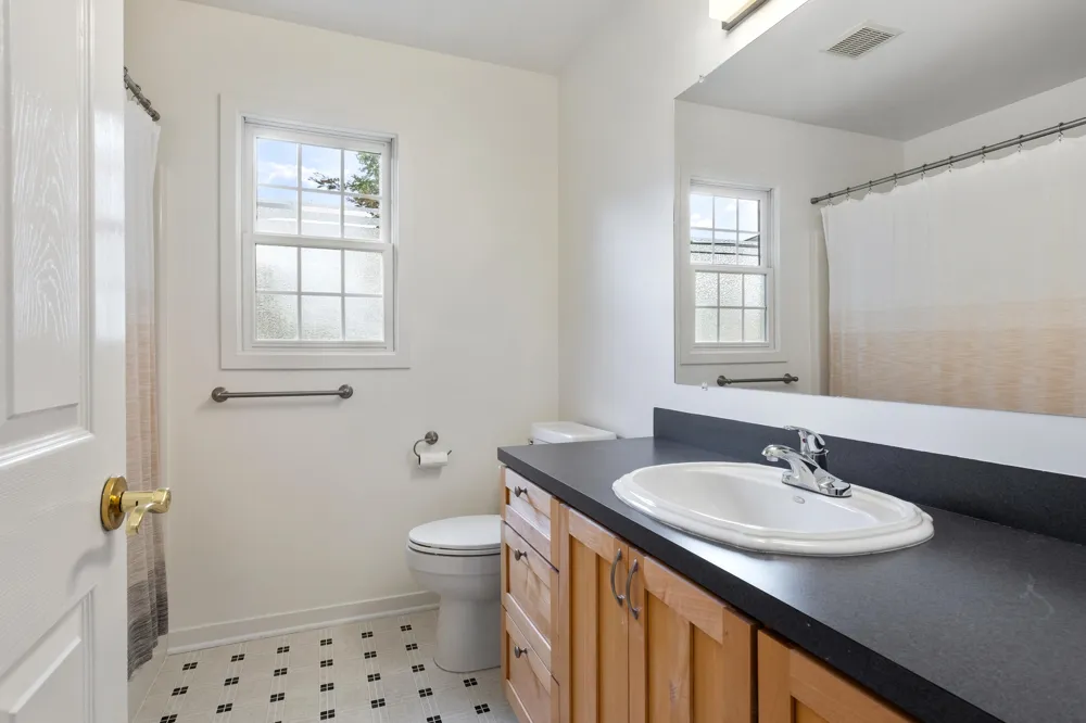 4466 Lytham Drive Hudsonville, MI 49426