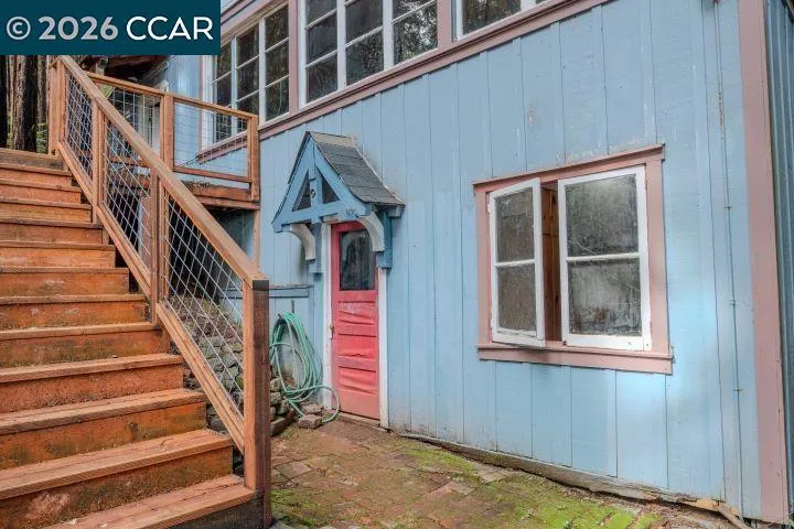 17850 Santa Rosa Ave Guerneville, CA 95446