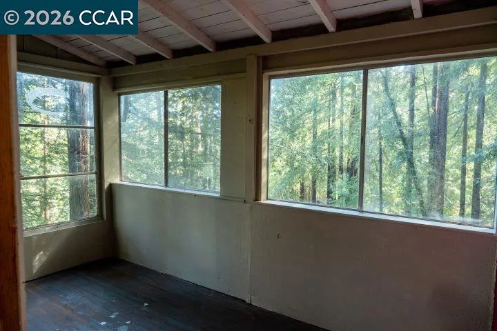 17850 Santa Rosa Ave Guerneville, CA 95446