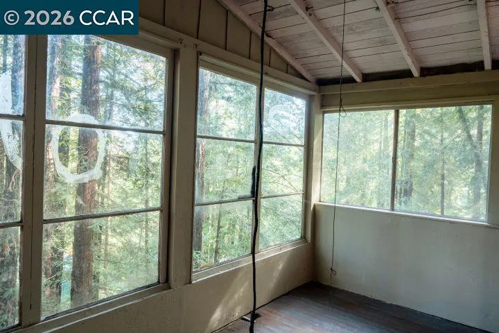 17850 Santa Rosa Ave Guerneville, CA 95446
